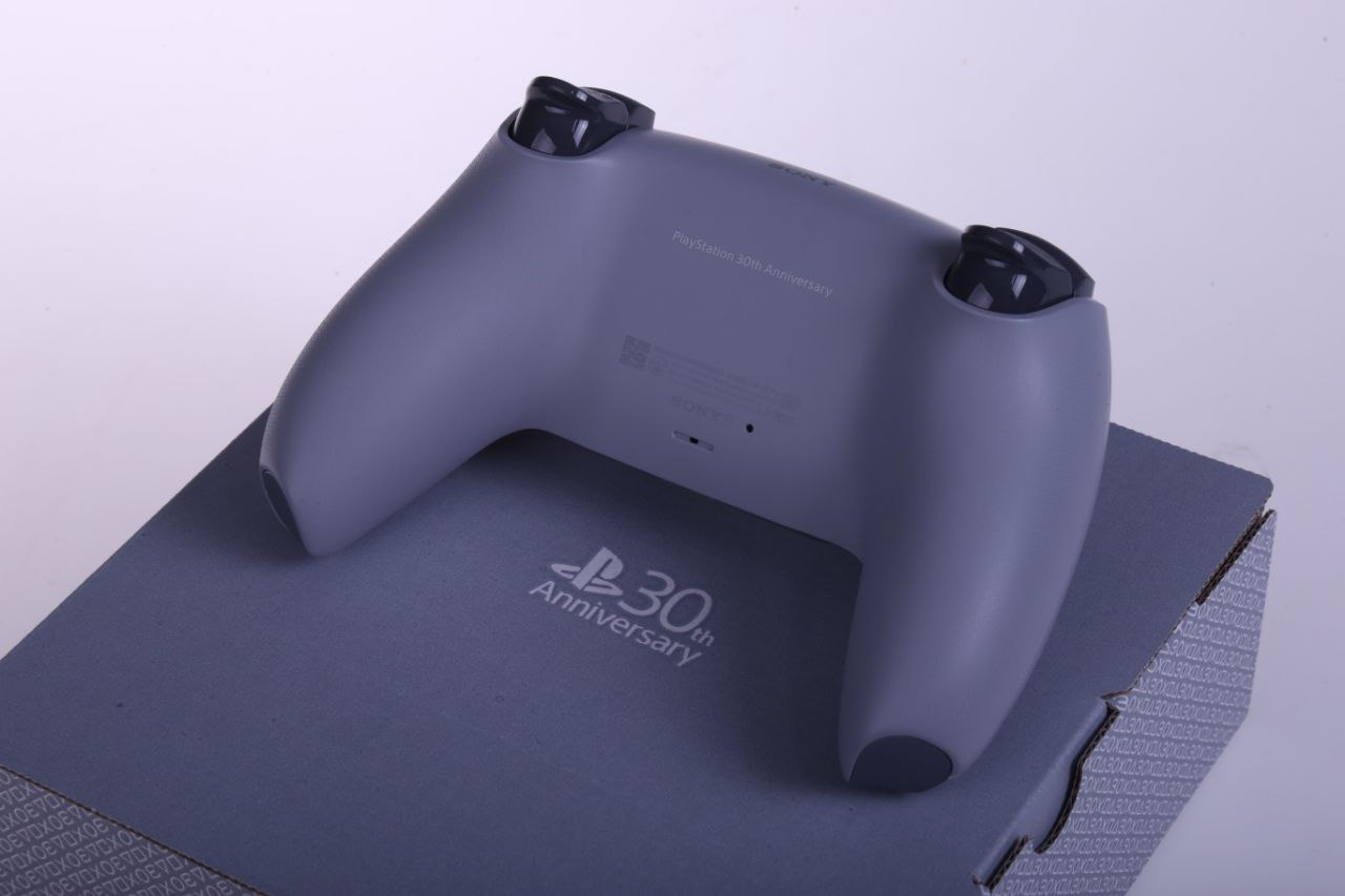 دسته لیمیتید ادیشن 30 Years Anniversary